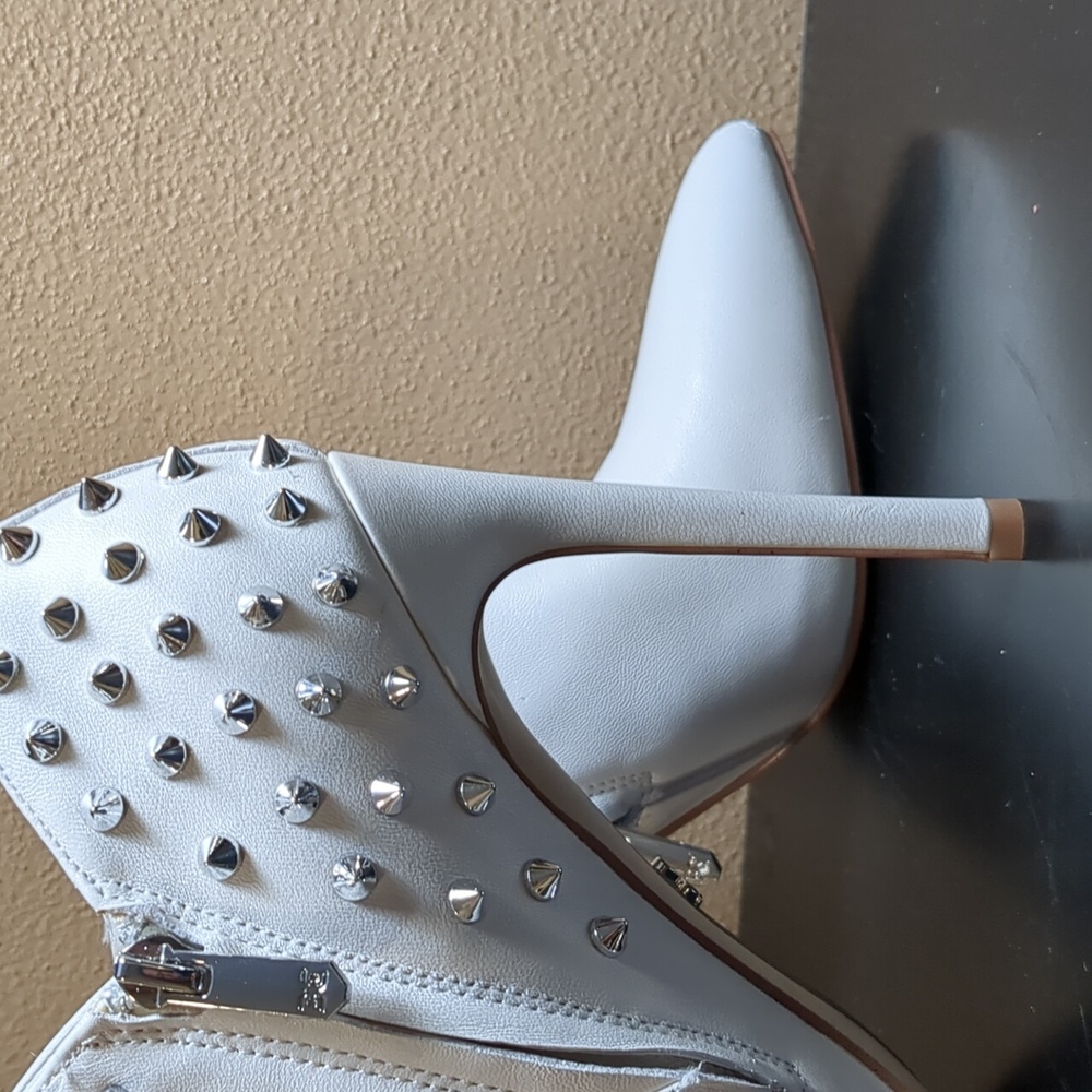 Sam Edelman Wally Studded Booties - NWT 8.5 White - Picture 9 of 9
